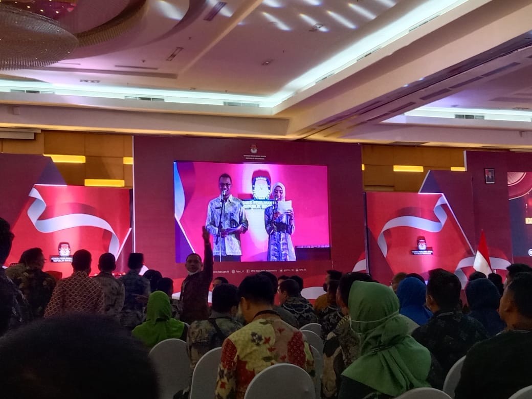 MC membuka acara